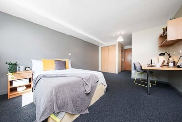 1 bed flat, Wellington Street, Devonshire Green, Sheffield, S14HG - Image 1